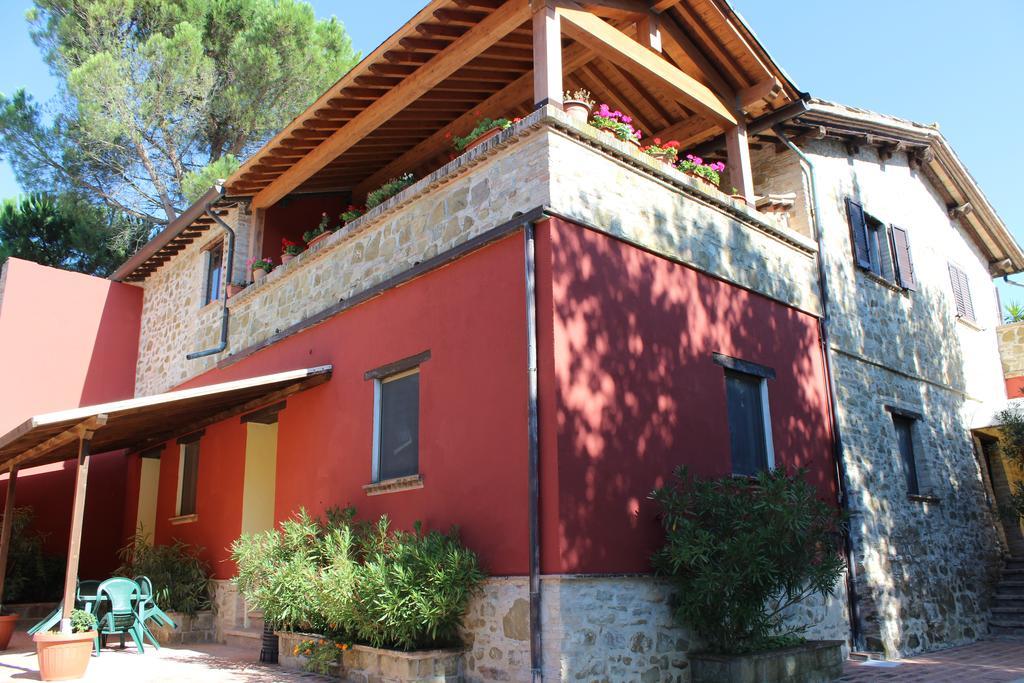 Societa Agricola F.Lli Angelucci Villa Cannara Exterior photo